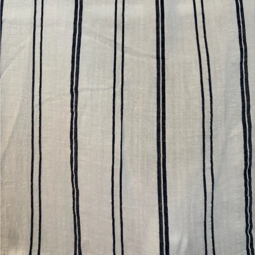 Spring/Summer Ruffle Top - Picture 5 of 6